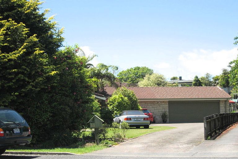 Photo of property in 22 Sheridan Crescent, Leamington, Cambridge, 3432