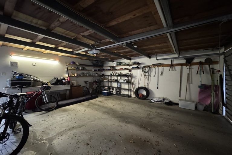 Photo of property in 20 Cashmere Road, Cashmere, Christchurch, 8022