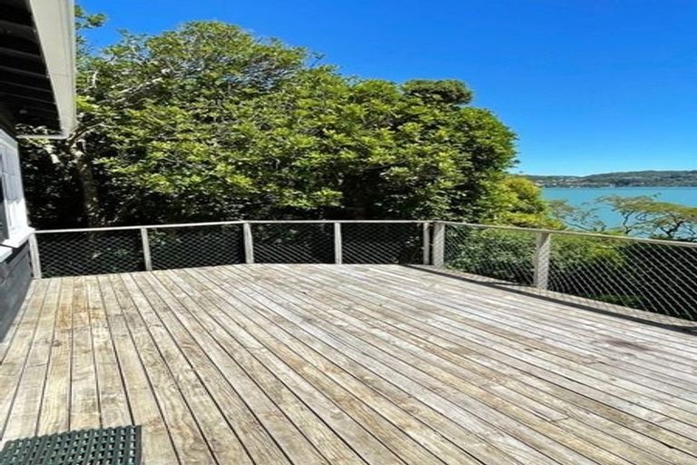 Photo of property in 325 Grays Road, Pauatahanui, Porirua, 5381