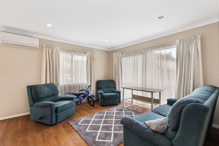 Photo of property in 63a Redoubt Road, Goodwood Heights, Auckland, 2105