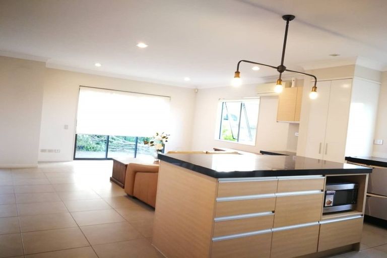 Photo of property in 78 Oakway Drive, Schnapper Rock, Auckland, 0632