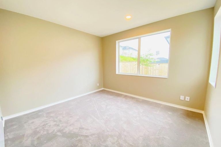 Photo of property in 141 Colonial Drive, Silverdale, 0932