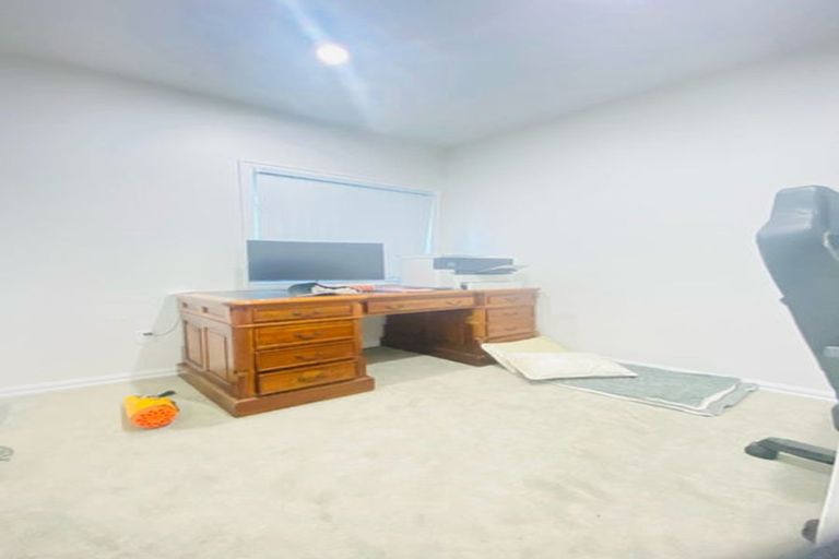 Photo of property in 163 Sturges Road, Henderson, Auckland, 0612