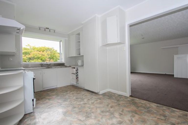 Photo of property in 16 Corrin Street, Melville, Hamilton, 3206