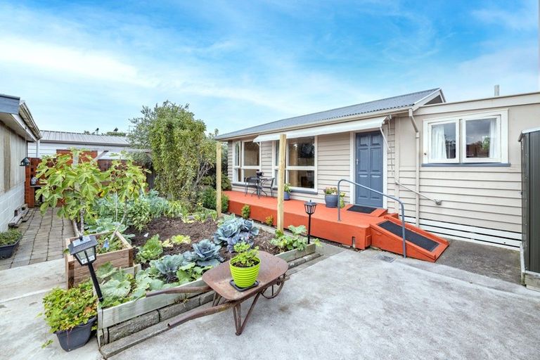 Photo of property in 22 Staffa Street, Woolston, Christchurch, 8062