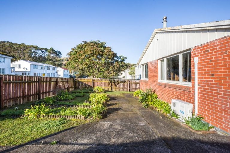 Photo of property in 59 Waihora Crescent, Waitangirua, Porirua, 5024