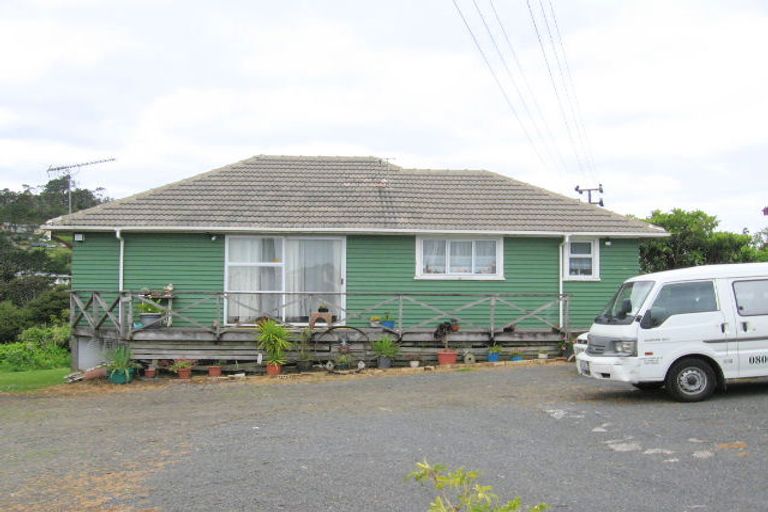 Photo of property in 2/30 Seymour Road, Sunnyvale, Auckland, 0612