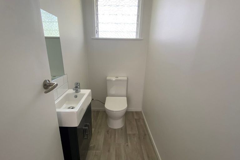 Photo of property in 23b Hill Road, Hillpark, Auckland, 2102