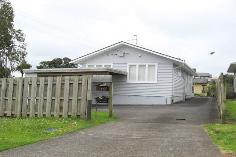 Photo of property in 1/23 Wellesley Road, Mangere Bridge, Auckland, 2022