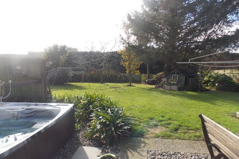 Photo of property in 17 Dundas Road, Sanson, 4817