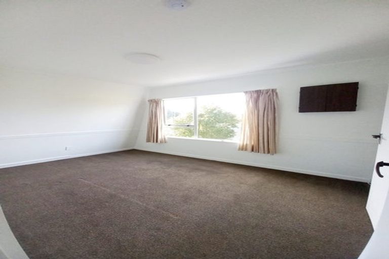 Photo of property in 36 Halswater Drive, Churton Park, Wellington, 6037