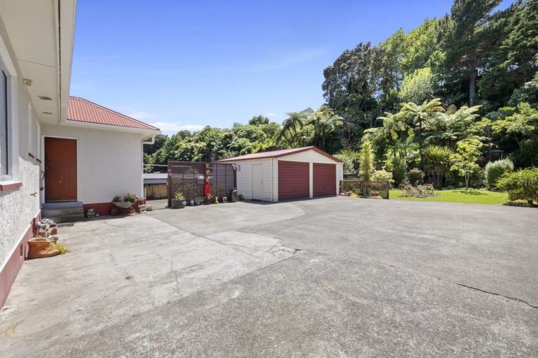 Photo of property in 51 Seaview Road, Marfell, New Plymouth, 4310