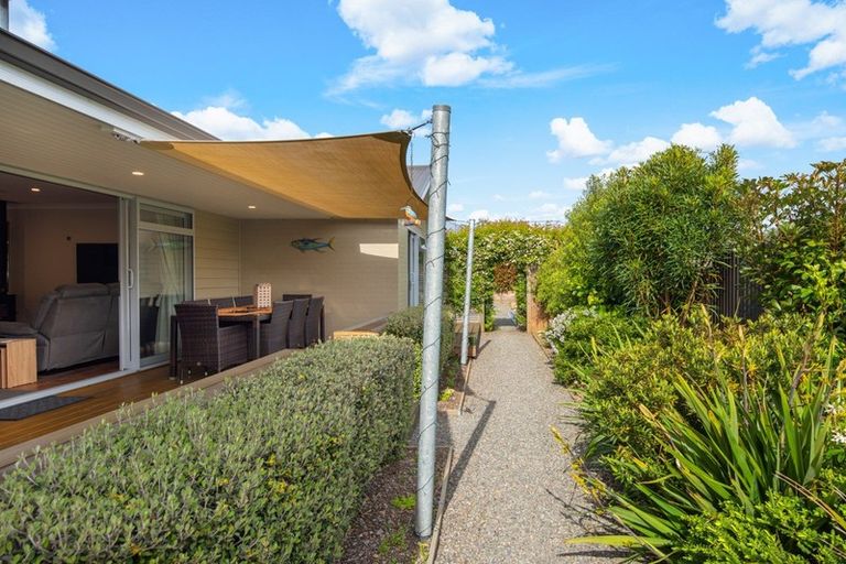 Photo of property in 6a Huia Street, Waikawa, Picton, 7220