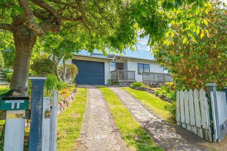 Photo of property in 11 Green Place, Richmond Heights, Taupo, 3330