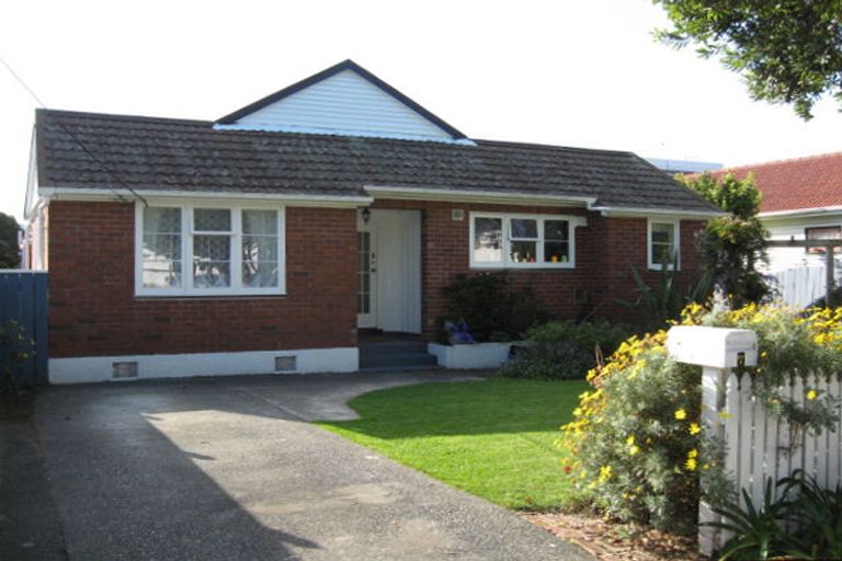 Photo of property in 7a Bauchop Road, Waterloo, Lower Hutt, 5011