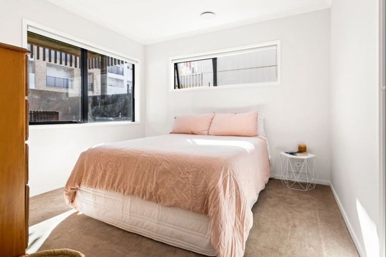 Photo of property in 74 Mapou Road, Hobsonville, Auckland, 0616