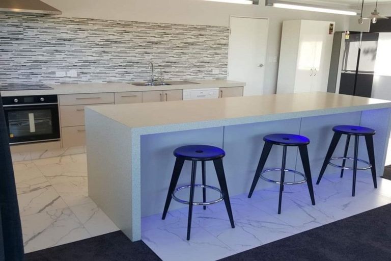 Photo of property in 35 Hua Street, Bell Block, New Plymouth, 4312