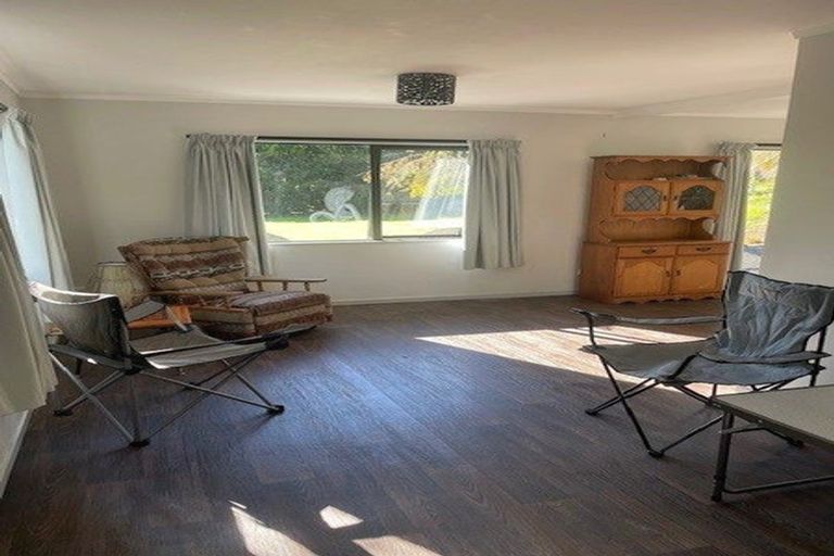 Photo of property in 195 Orere-matingarahi Road, Orere Point, Papakura, 2585