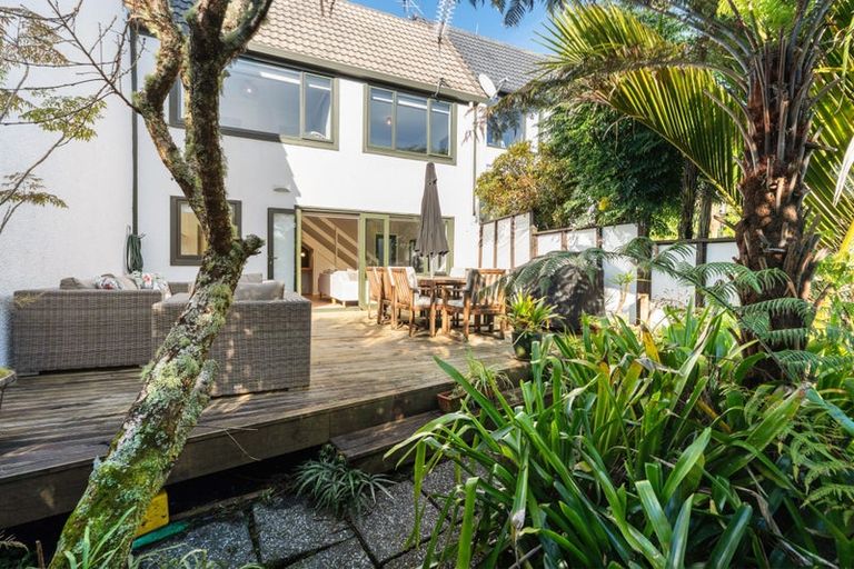 Photo of property in 8/65 Rangatira Road, Beach Haven, Auckland, 0626