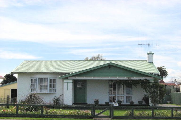 Photo of property in 34 Caius Avenue, Gonville, Whanganui, 4501