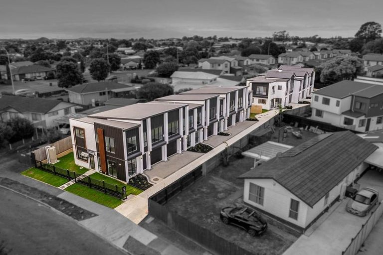 Photo of property in 6c Becker Drive, Weymouth, Auckland, 2103