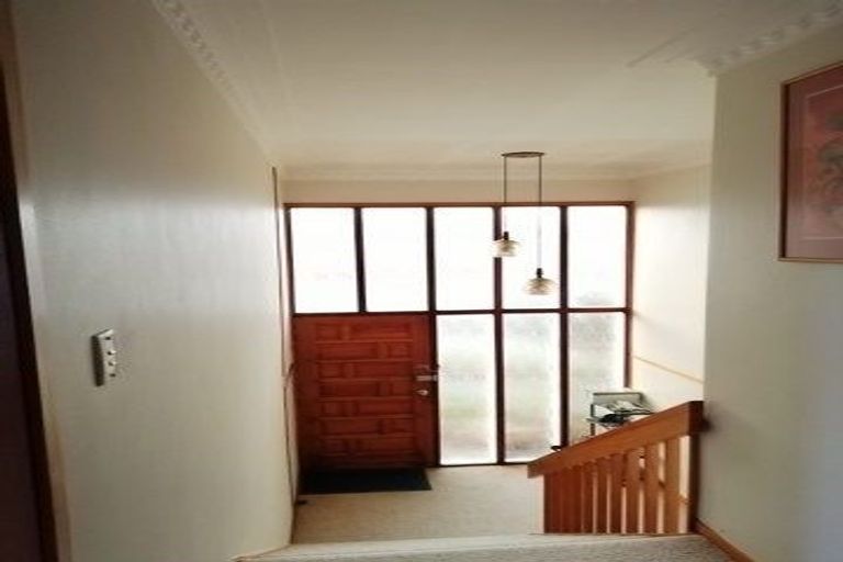 Photo of property in 1/169 Forrest Hill Road, Forrest Hill, Auckland, 0620