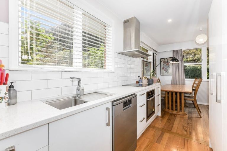 Photo of property in 2/159 Muritai Road, Eastbourne, Lower Hutt, 5013