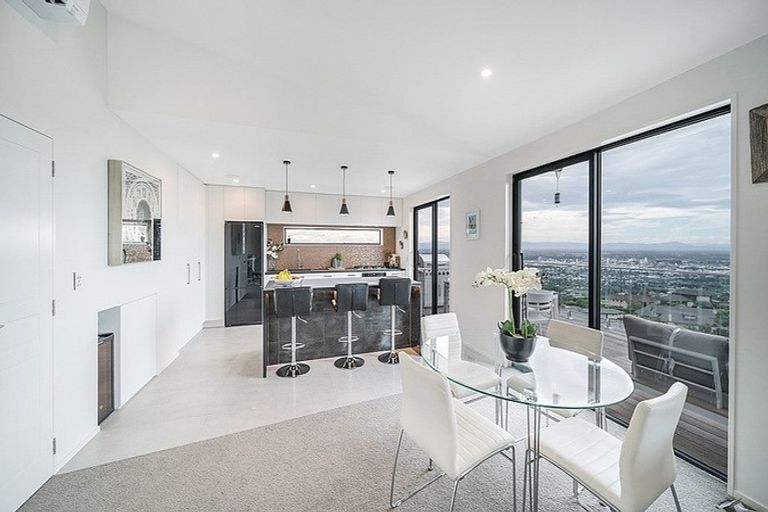 Photo of property in 14 Pennine Way, Huntsbury, Christchurch, 8022