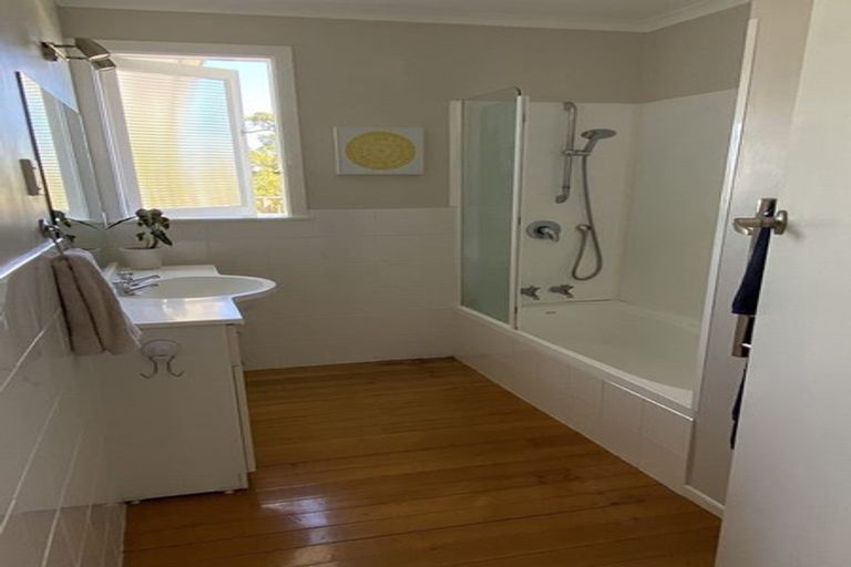 Photo of property in 2/102 Verran Road, Birkdale, Auckland, 0626