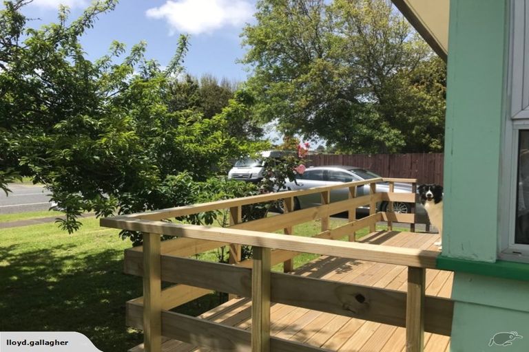 Photo of property in 2/1 Matua Place, Clendon Park, Auckland, 2103