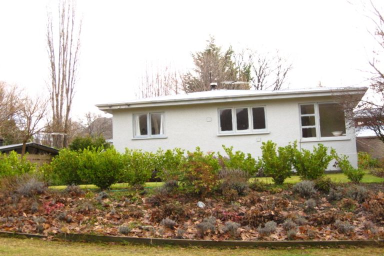 Photo of property in 10 Cardigan Street, Arrowtown, 9302