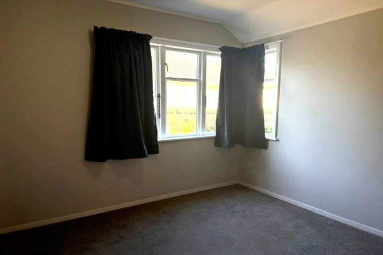 Photo of property in 24 Kitchener Place, Opawa, Christchurch, 8023
