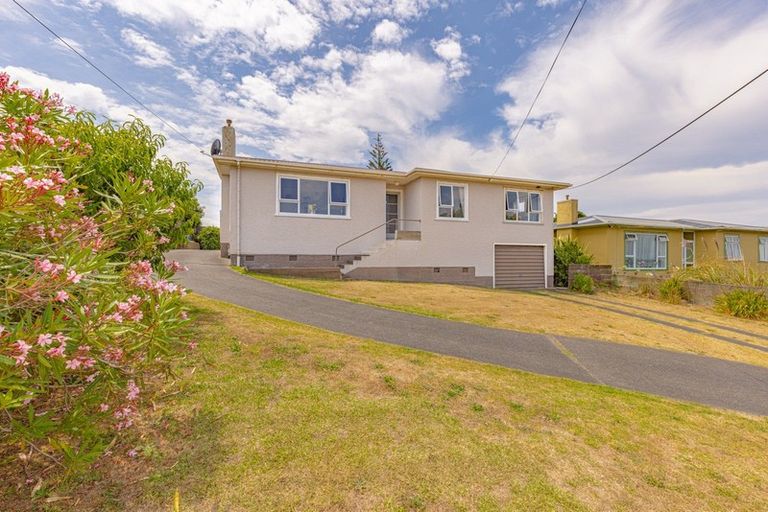 Photo of property in 112 Karaka Street, Castlecliff, Whanganui, 4501