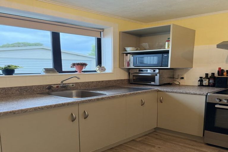 Photo of property in 102 Avon Road, Clifton, Invercargill, 9812