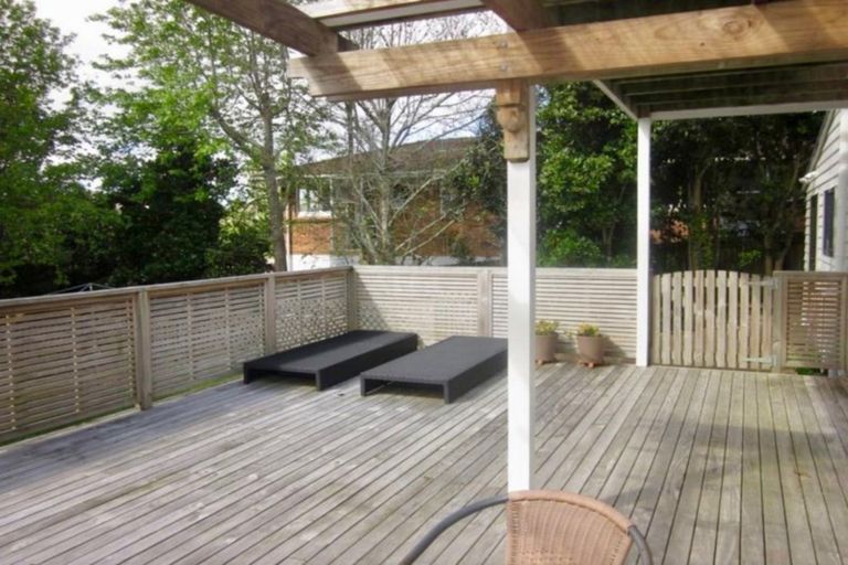 Photo of property in 14 Nile Road, Milford, Auckland, 0620