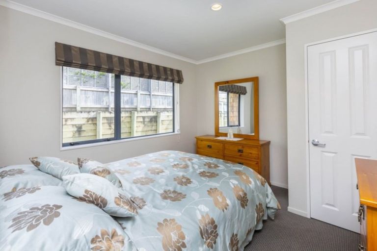 Photo of property in 44 King Charles Drive, Kingsley Heights, Upper Hutt, 5018