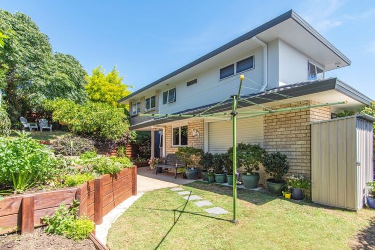 Photo of property in 15 Village Park Drive, Welcome Bay, Tauranga, 3112