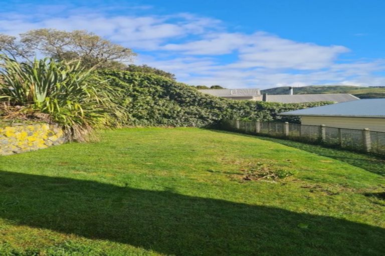 Photo of property in 6 Otira Grove, Kelson, Lower Hutt, 5010