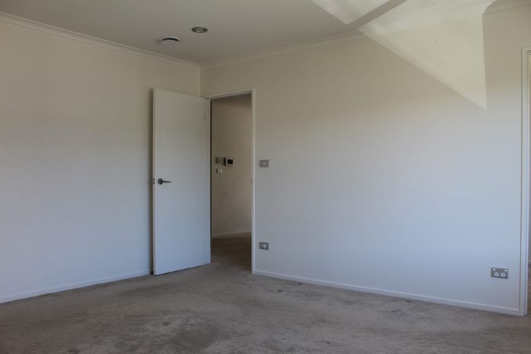 Photo of property in 11 Carrickdawson Drive, Flat Bush, Auckland, 2019