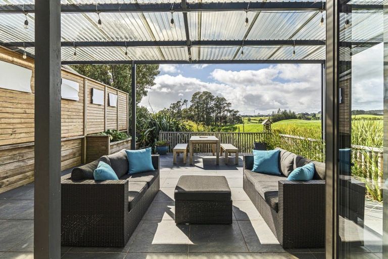 Photo of property in 12a Ash Place, Whalers Gate, New Plymouth, 4310