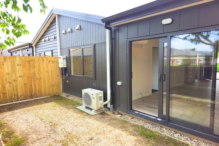 Photo of property in 1/5 Chevis Place, Pakuranga, Auckland, 2010