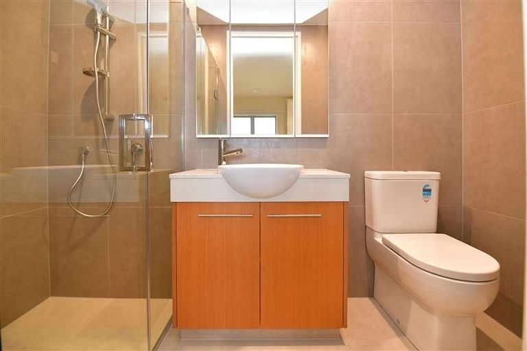 Photo of property in 315/252 Centreway Road, Orewa, 0931