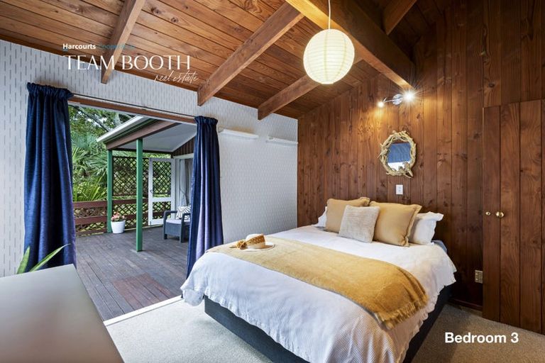 Photo of property in 2/29 Lancaster Road, Beach Haven, Auckland, 0626