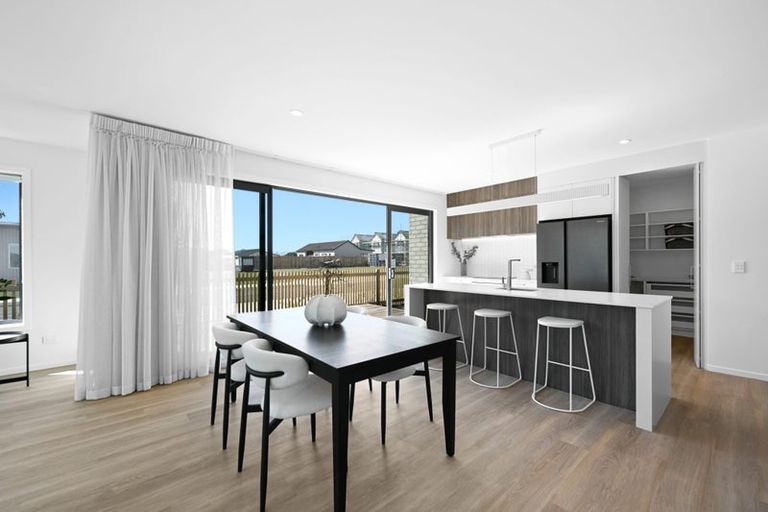 Photo of property in 63 Kelly Road, Cambridge, 3434