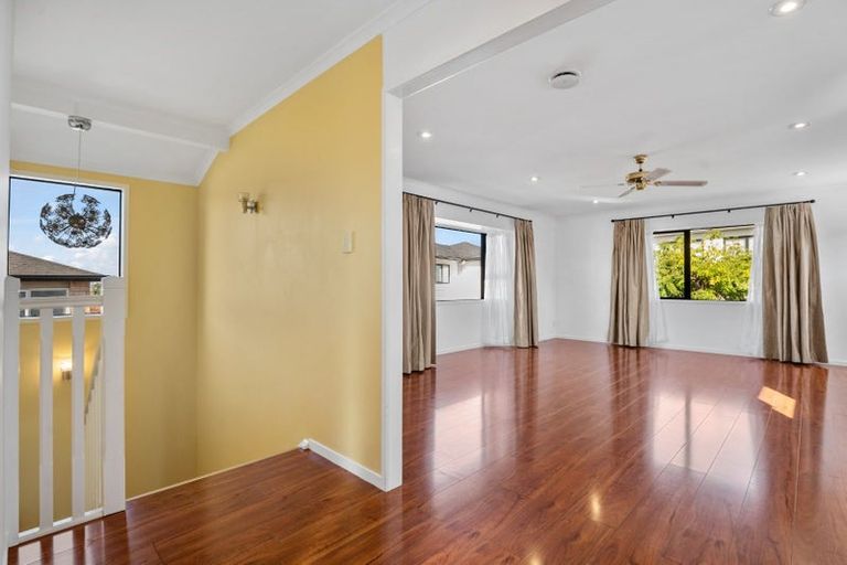 Photo of property in 103 Golf Road, New Lynn, Auckland, 0600