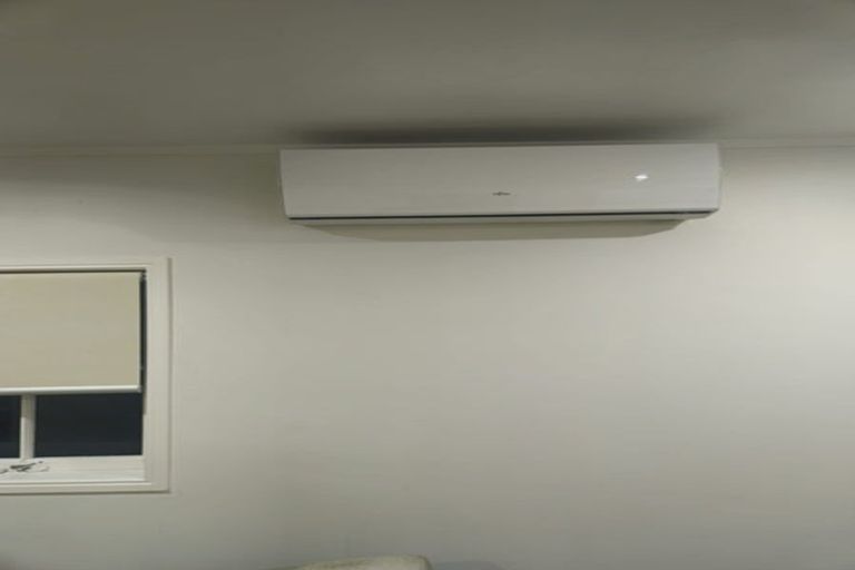 Photo of property in 4 Munstead Place, Hillcrest, Auckland, 0627