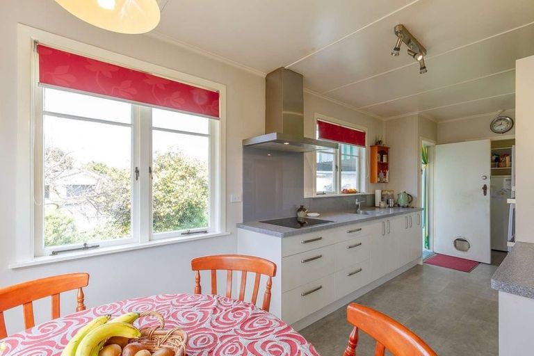 Photo of property in 36 Warwick Crescent, Taradale, Napier, 4112