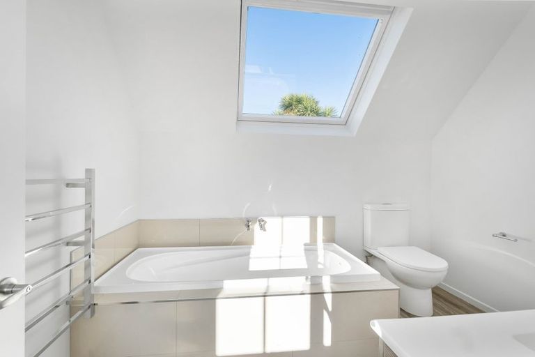 Photo of property in 2/53 Hamilton Avenue, Ilam, Christchurch, 8041