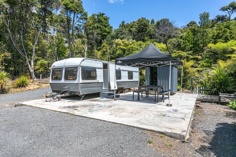 Photo of property in 3 Kayes Crescent, Waikawau, Coromandel, 3584