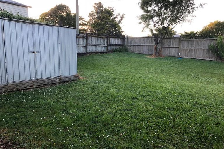 Photo of property in 28 Halver Road, Hillpark, Auckland, 2102